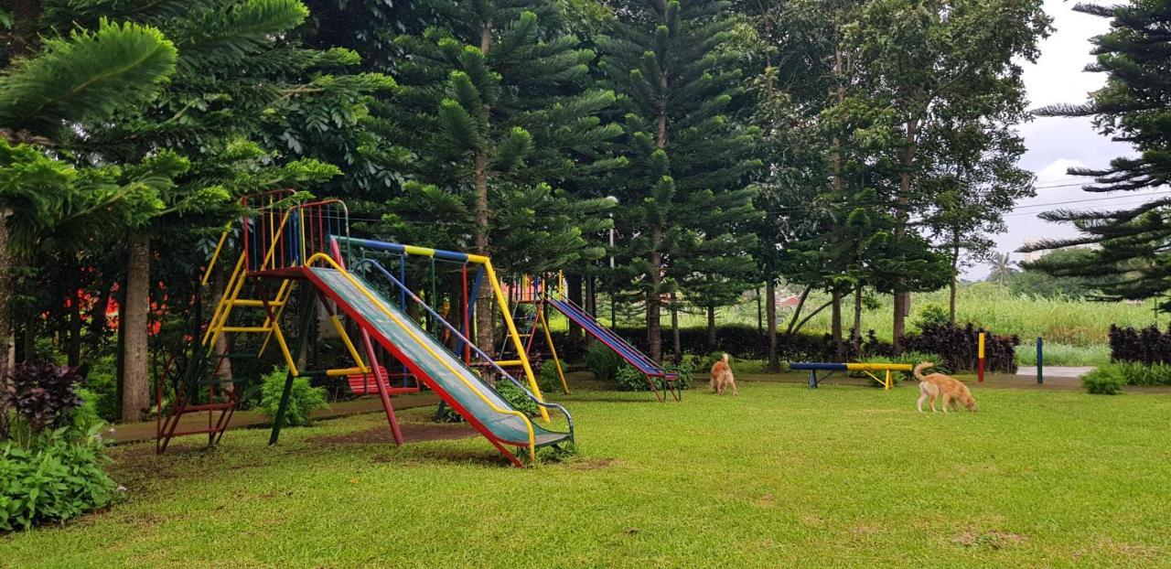 Tagaytay Summer House Tagaytay City ภายนอก รูปภาพ